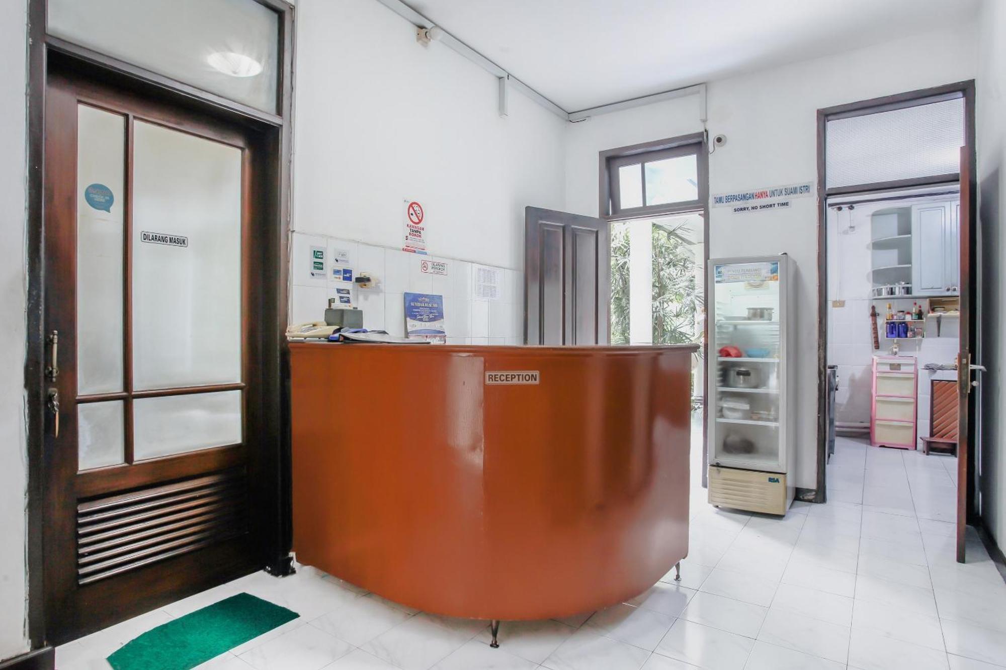 Oyo Life 90091 Wisma Pakuan Syariah ボゴール エクステリア 写真
