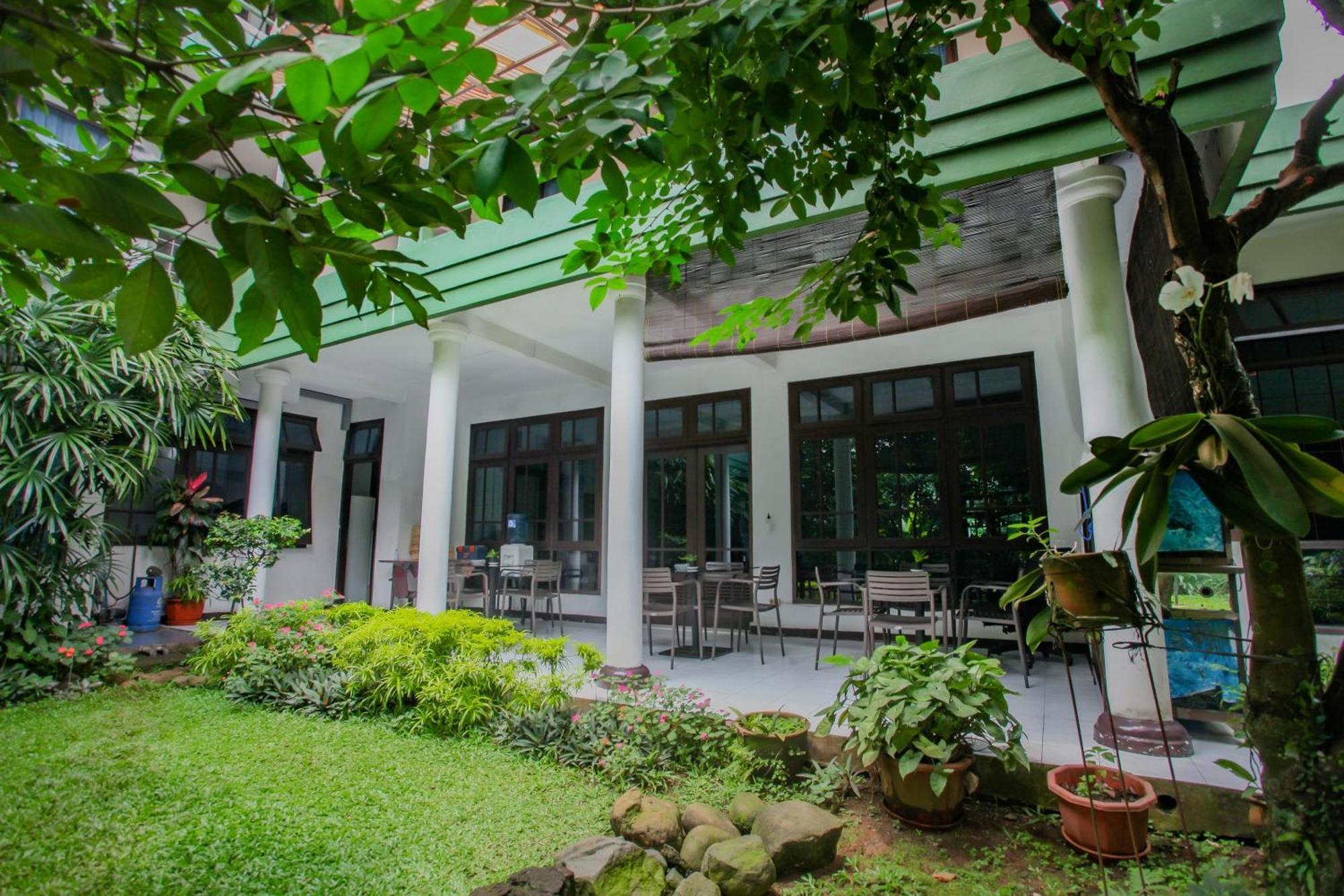 Oyo Life 90091 Wisma Pakuan Syariah ボゴール エクステリア 写真